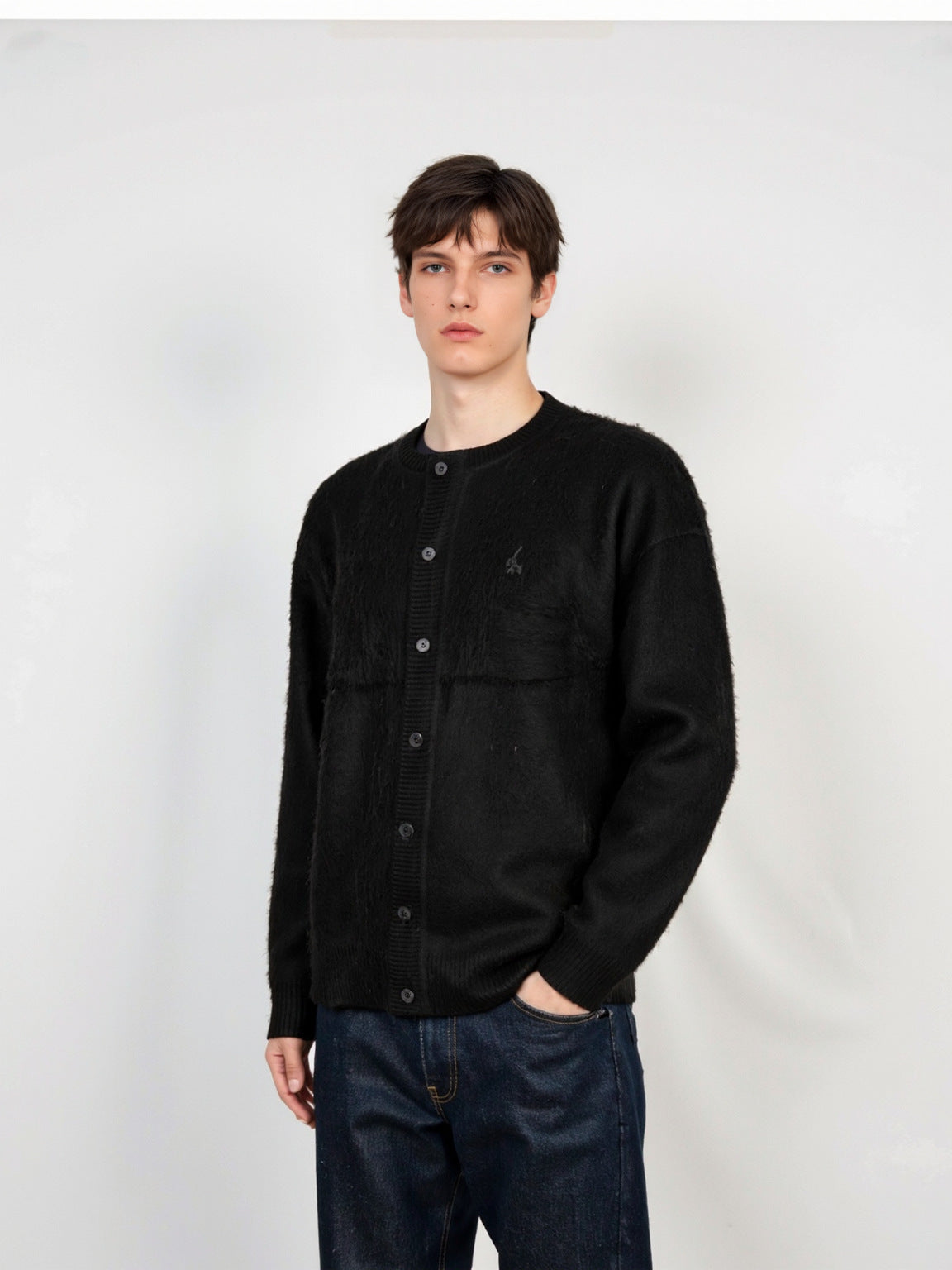 Cardigan round neck sweater
