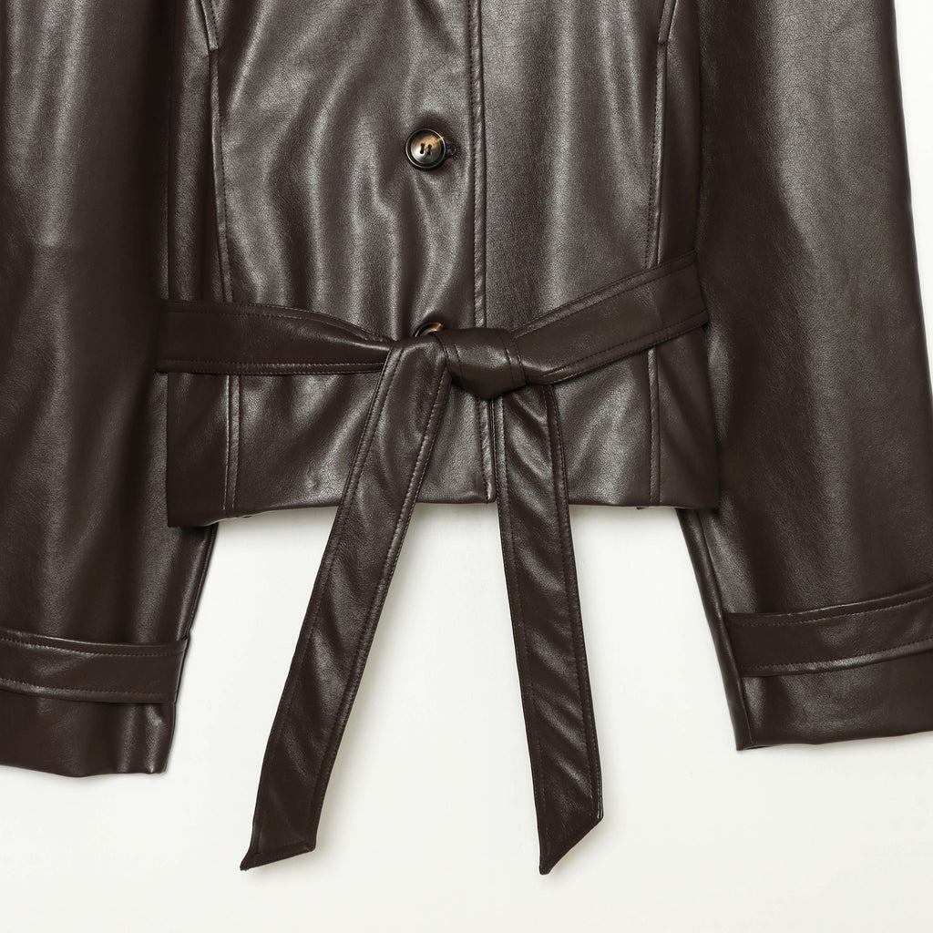 Collar long sleeved jacket
