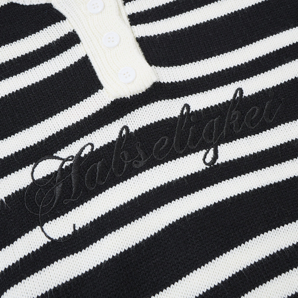 Round neck long sleeved sweater