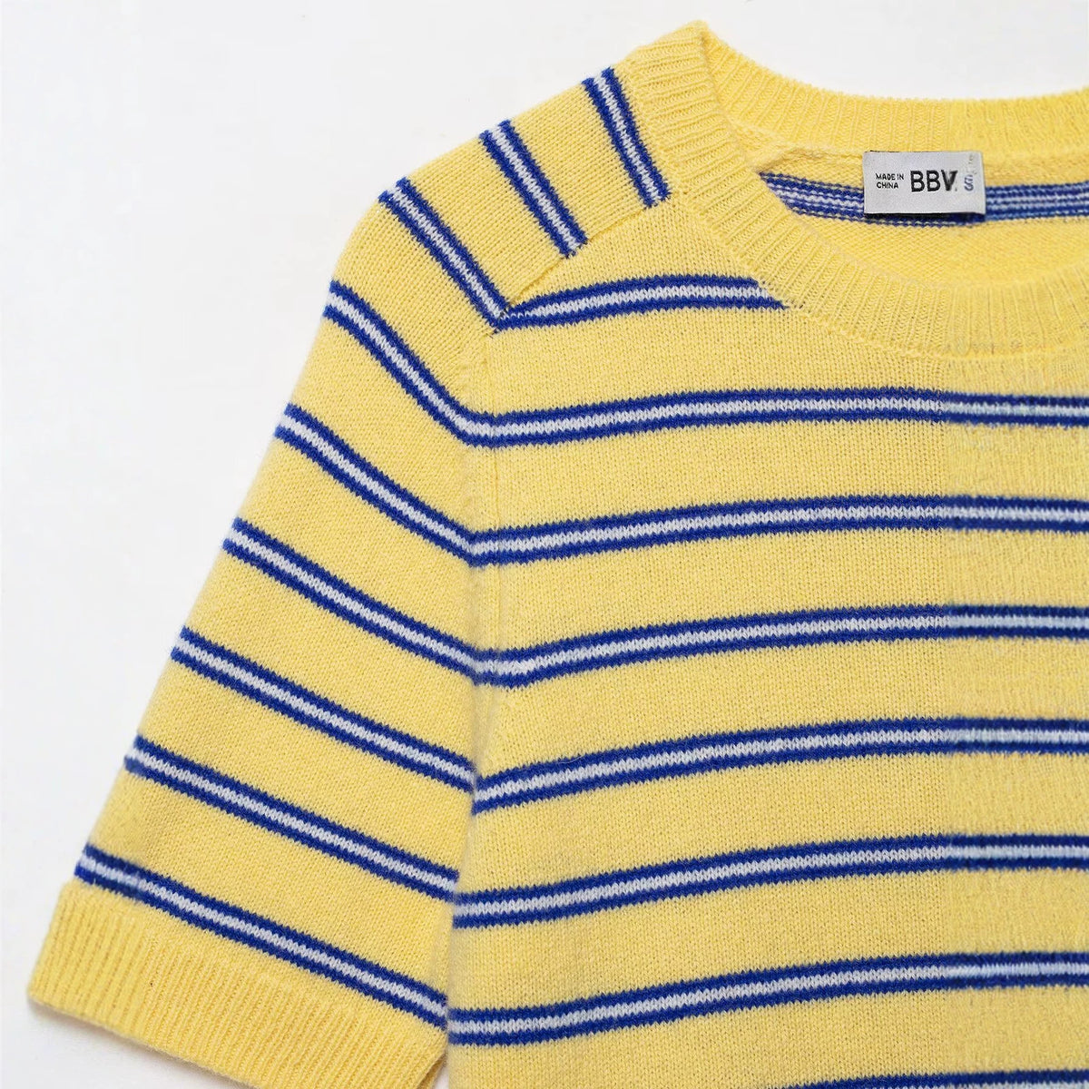 Short sleeved round neck striped knitted sweater for women