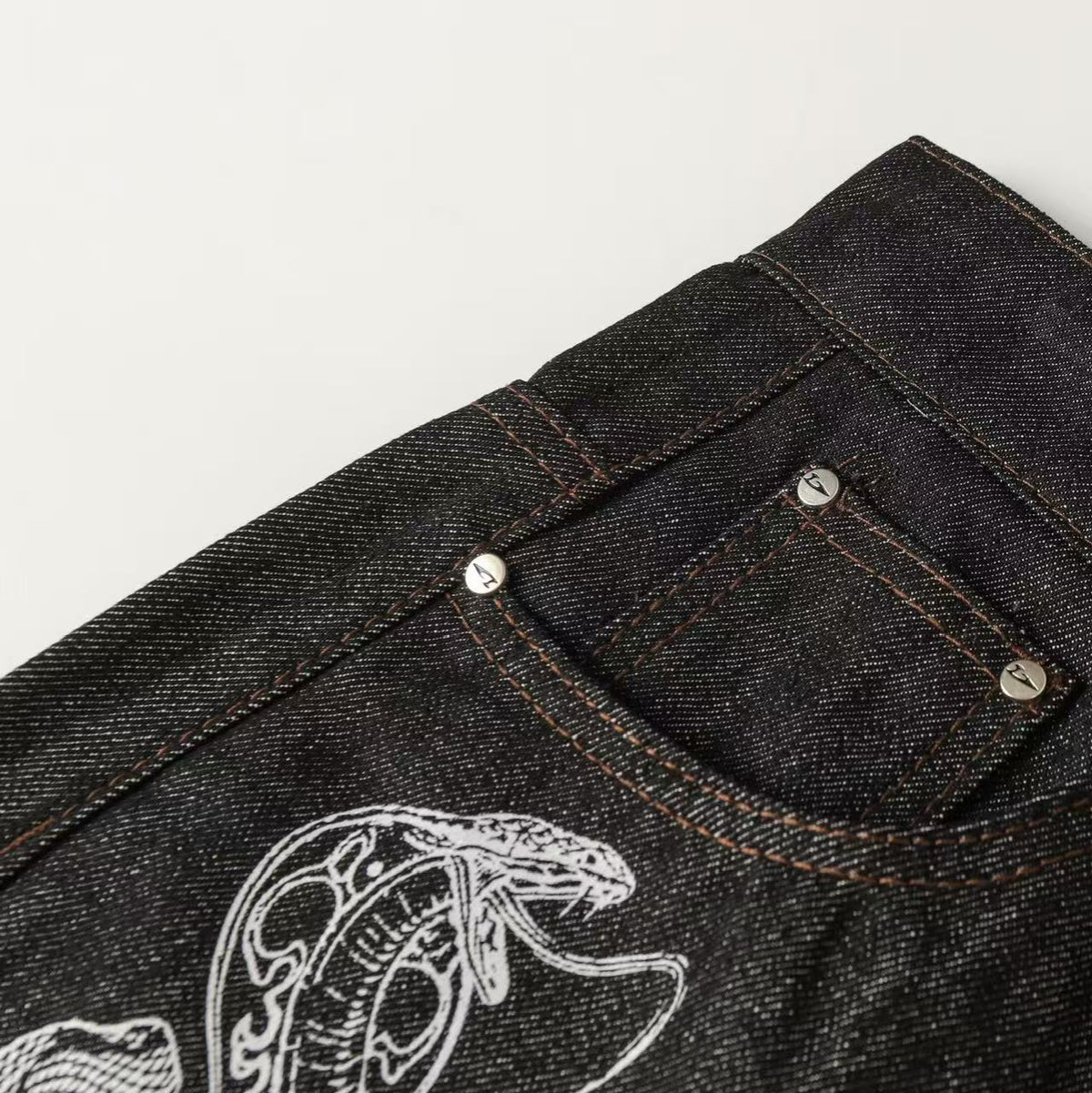 Black straight tube versatile jeans for men