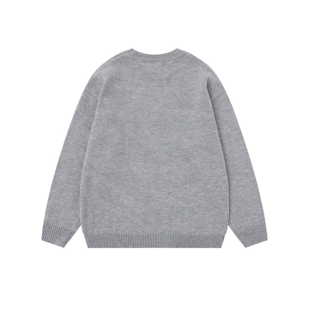 Color gradient letter sweater with contrasting colors