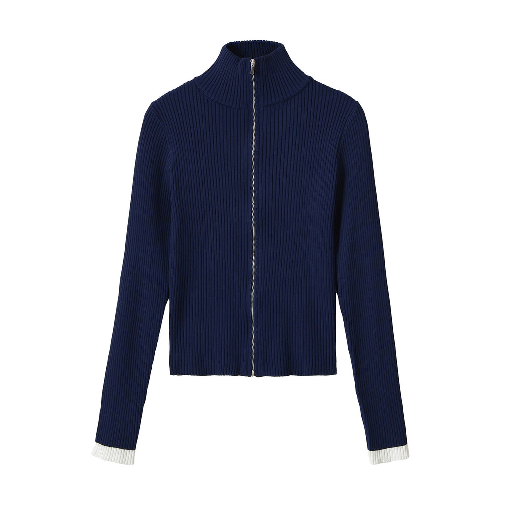 Long sleeved stand up collar zipper sweater
