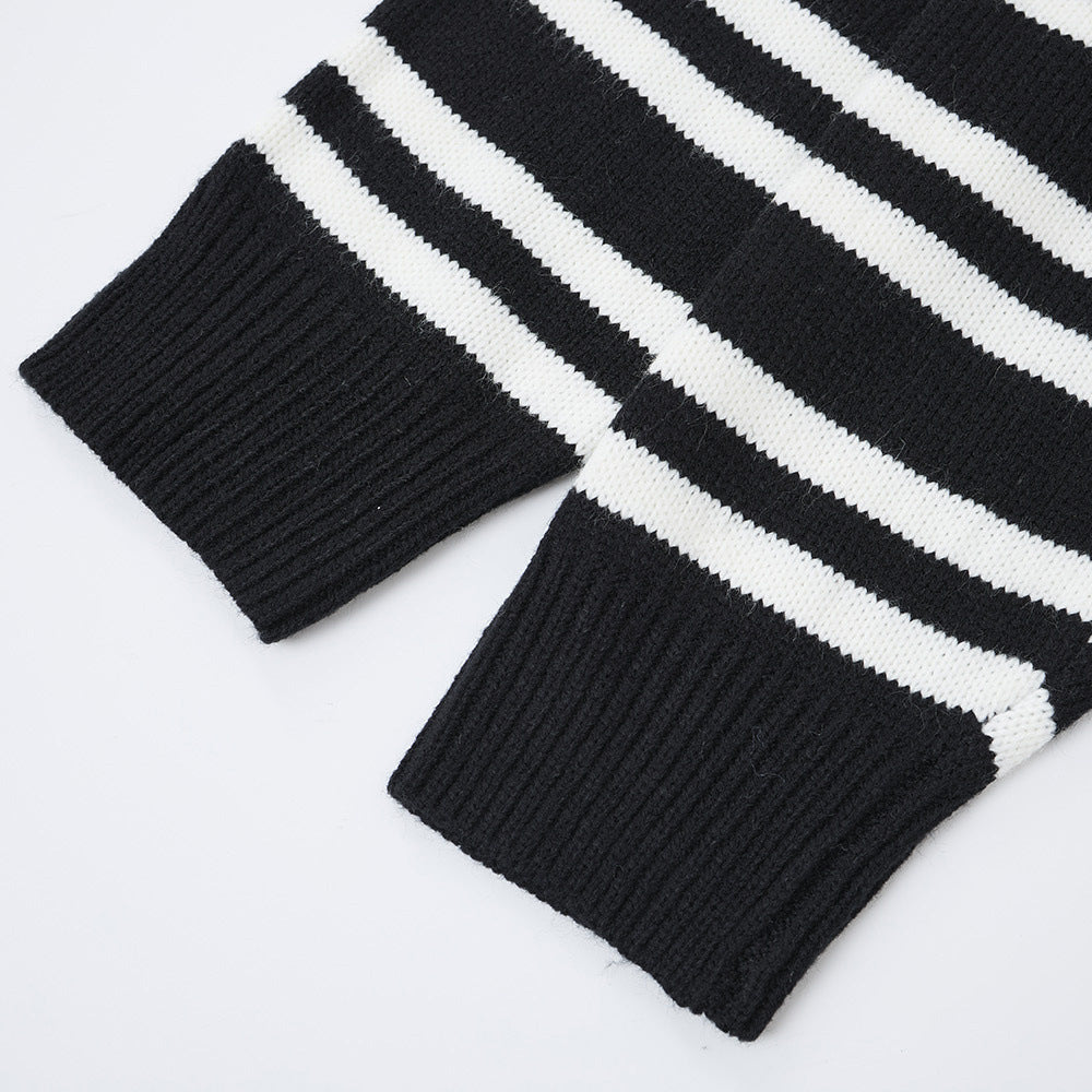 Round neck long sleeved sweater