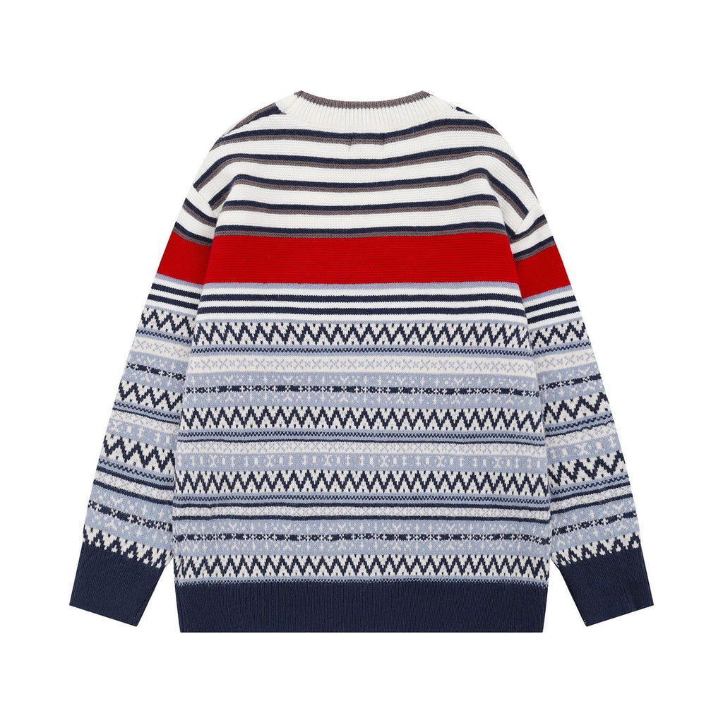 Round neck heavy industry embroidered sweater