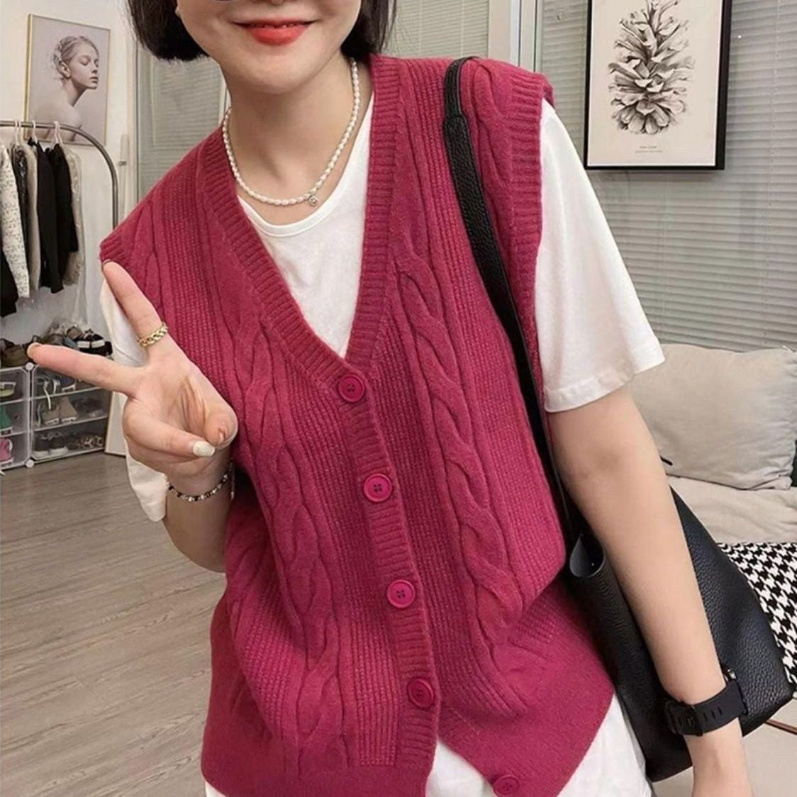 Cable Knit Sleeveless V-Neck Single-Breasted Cardigan Vest, Loose Fit Sweater Vest for Layering
